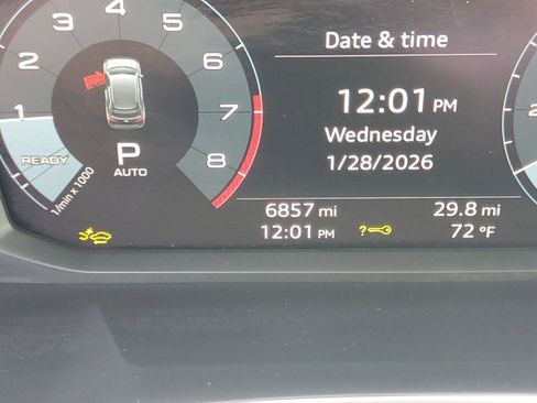 Used 2025 Audi Q3 2.0T Premium w/ Convenience Package image 28