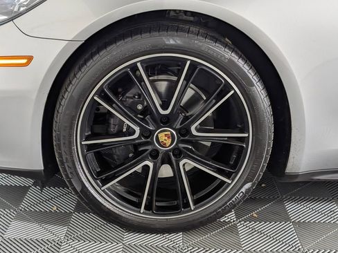 Certified 2023 Porsche Panamera Platinum Edition image 10