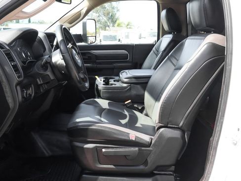 Used 2020 RAM 5500 Tradesman RWD image 18