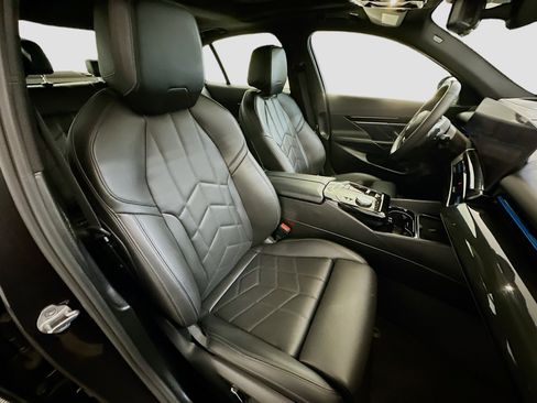 Used 2024 BMW 530i xDrive image 34