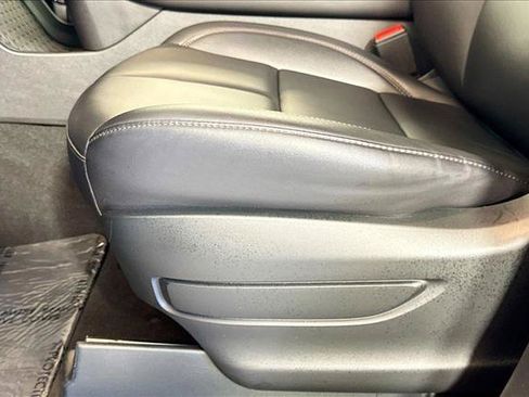 Used 2024 Lincoln Aviator AWD image 18