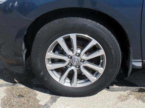 Used 2014 Nissan Pathfinder SL w/ SL Premium Package image 13