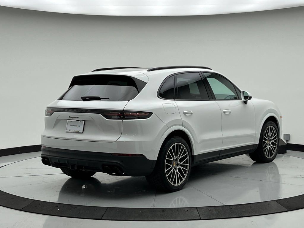 Certified 2023 Porsche Cayenne AWD/4WD image 9