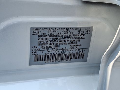 Certified 2025 Nissan Sentra SR w/ SR Premium Package FWD image 26