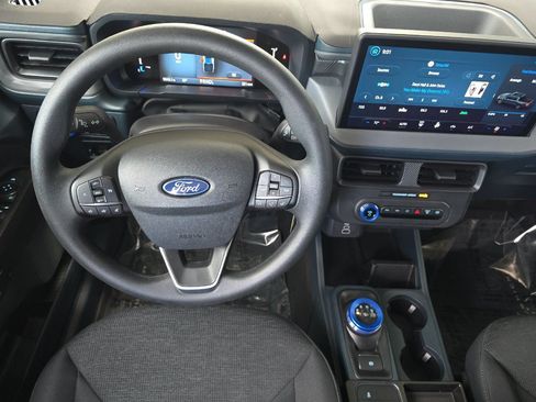 Used 2025 Ford Maverick XL w/ Equipment Group 101A AWD/4WD image 11