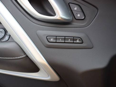 Used 2022 Chevrolet Camaro SS RWD image 18
