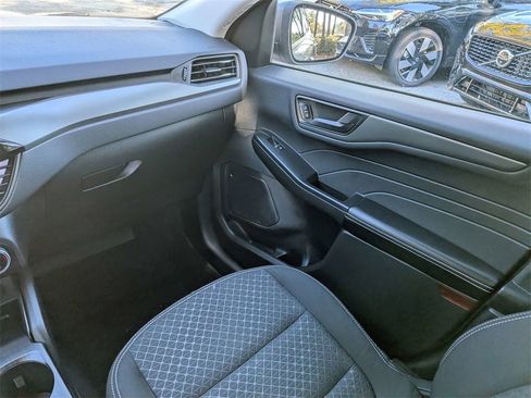 Used 2024 Ford Escape Active image 18