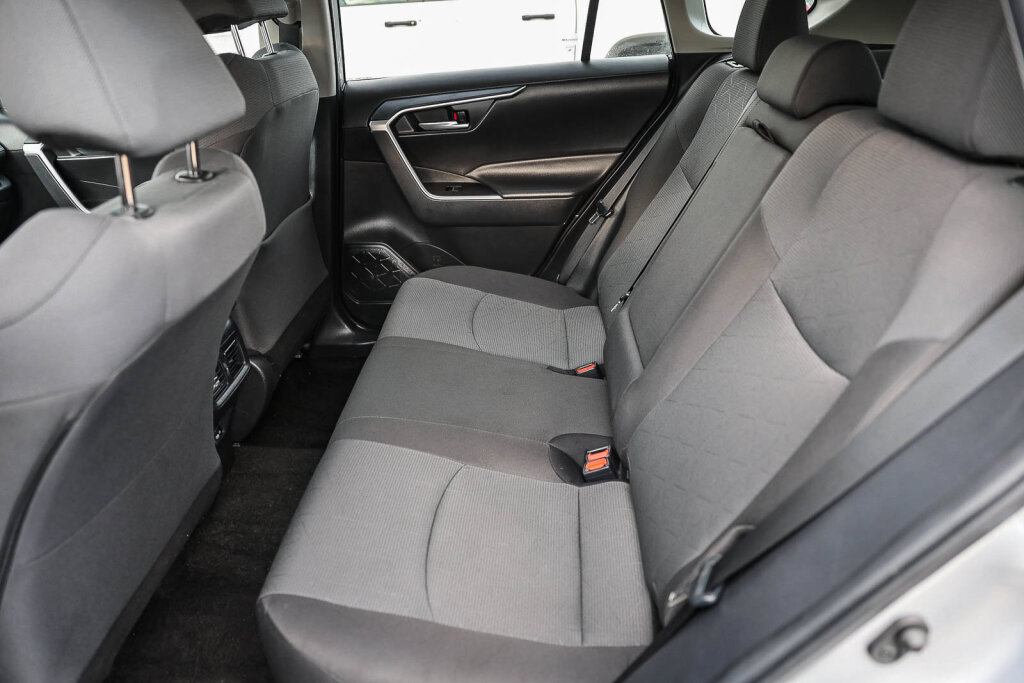 Certified 2025 Toyota RAV4 XLE FWD image 10
