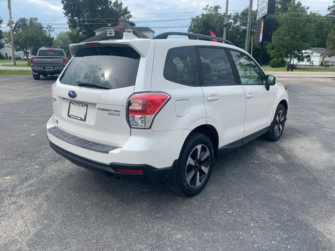 Used 2017 Subaru Forester 2.5i Premium AWD/4WD image 7