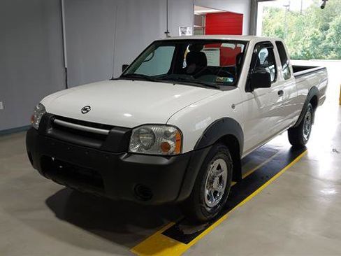 Used 2004 Nissan Frontier XE w/ (BGP) Basic Gear Pkg RWD image 18