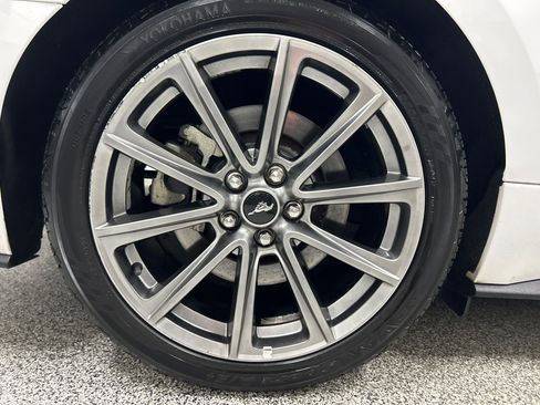 Used 2015 Ford Mustang GT Premium w/ Equipment Group 401A RWD image 7