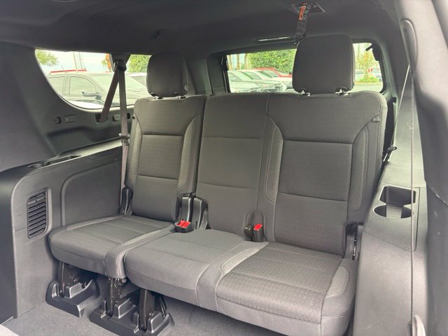 Certified 2025 Chevrolet Suburban LS w/ LPO, Dark Essentials Package RWD image 16