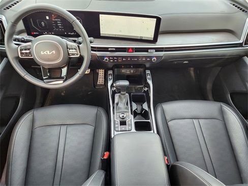 Certified 2025 Kia Sorento SX image 27
