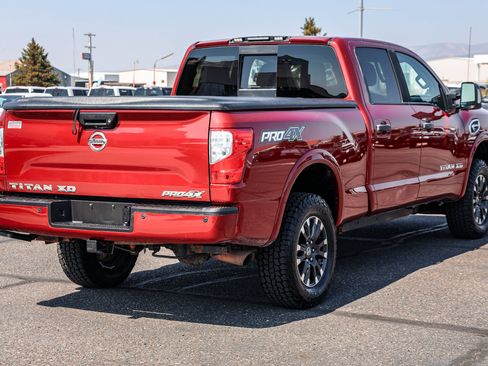 Used 2018 Nissan Titan PRO-4X w/ Pro-4x Convenience Package AWD/4WD image 4