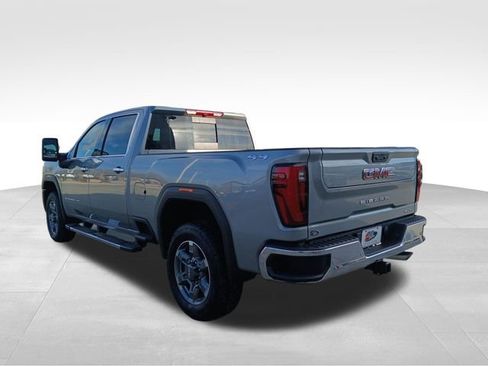 New 2026 GMC Sierra 2500 SLT w/ SLT Convenience Package image 3