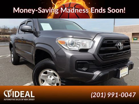 Used 2016 Toyota Tacoma SR image 1