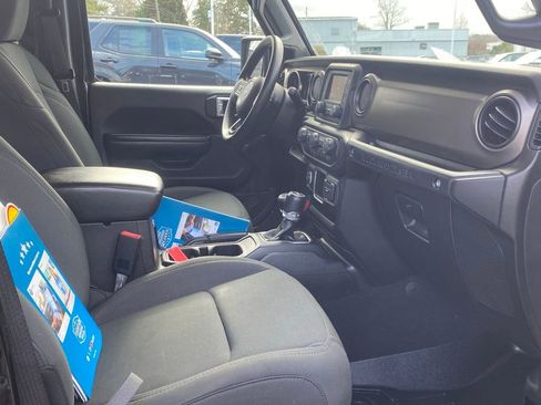 Used 2021 Jeep Wrangler Unlimited Sport image 16