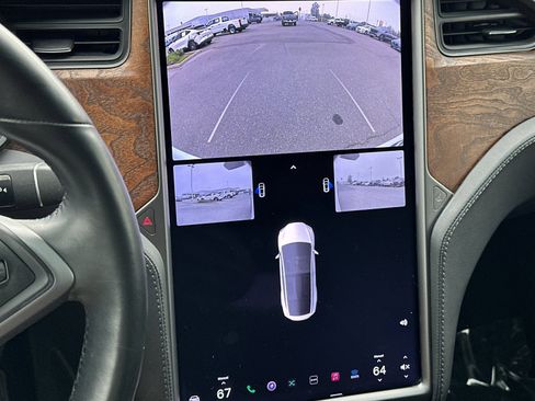 Used 2020 Tesla Model X Long Range image 19