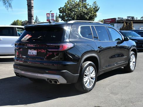 Used 2024 GMC Acadia Elevation AWD/4WD image 8