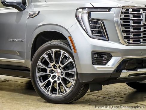 Certified 2025 GMC Yukon Denali w/ Sun & Power Step Package AWD/4WD image 3