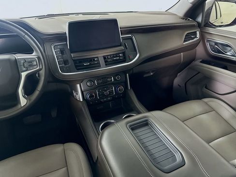 Used 2023 Chevrolet Tahoe Z71 w/ Z71 Off-Road Package AWD/4WD image 20