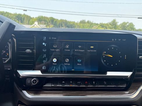 Used 2022 Chevrolet Silverado 1500 LT Trail Boss w/ Protection Package AWD/4WD image 39