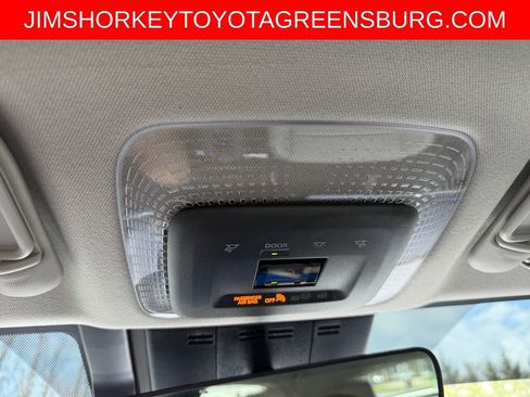 Used 2024 Toyota Prius XLE FWD image 31