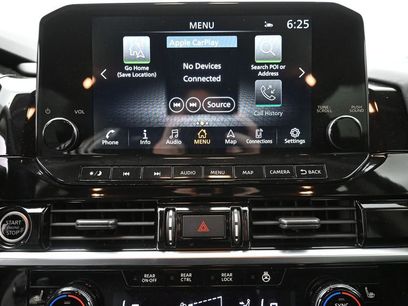 Used 2022 Nissan Pathfinder SL