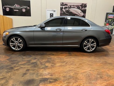 Used 2017 Mercedes-Benz C 300 Sedan image 6