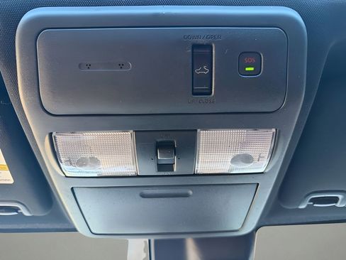 Used 2022 Nissan Frontier PRO-4X w/ Pro-4X Premium Package image 24