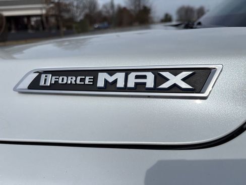 Used 2023 Toyota Sequoia Platinum image 11