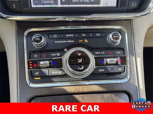 Certified 2020 Lincoln Continental Reserve image 23