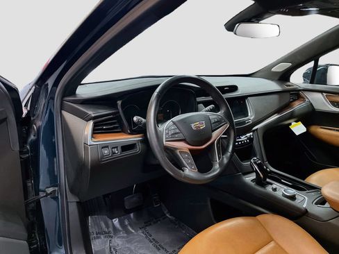 Used 2024 Cadillac XT5 Premium Luxury AWD/4WD image 9
