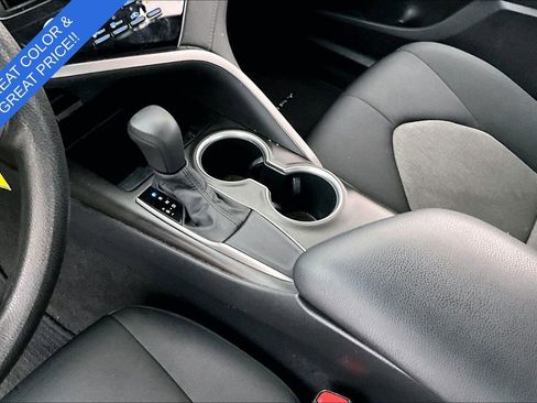 Used 2021 Toyota Camry LE FWD image 14