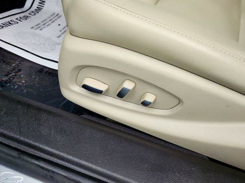 Used 2018 Cadillac XTS Luxury image 11