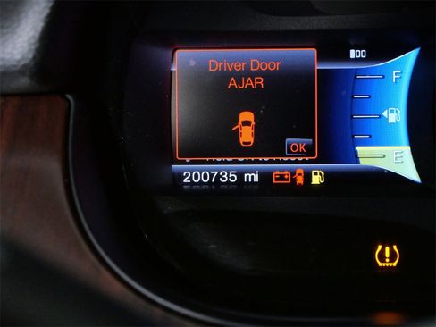 Used 2013 Ford Edge Limited image 26