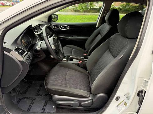 Used 2019 Nissan Sentra SV FWD image 9