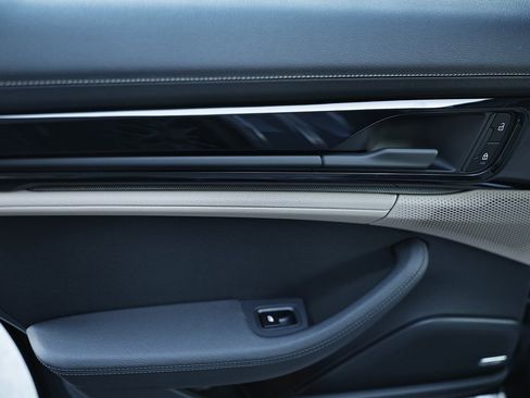 New 2026 Porsche Panamera 4 image 25