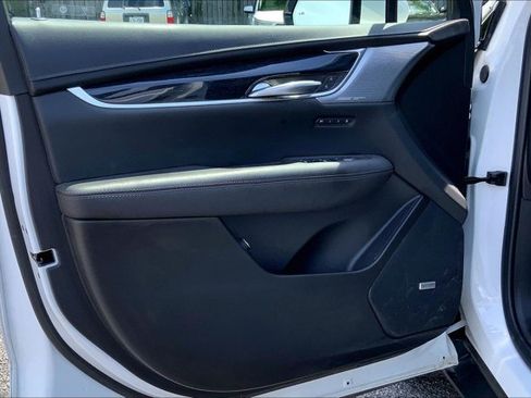Used 2023 Cadillac XT5 Premium Luxury AWD/4WD image 23