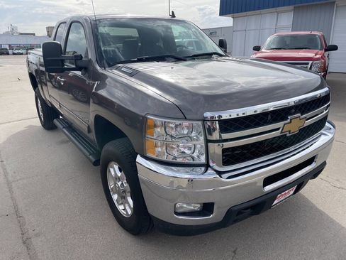 Used 2013 Chevrolet Silverado 2500 LTZ w/ Suspension Package, Off-Road AWD/4WD image 7