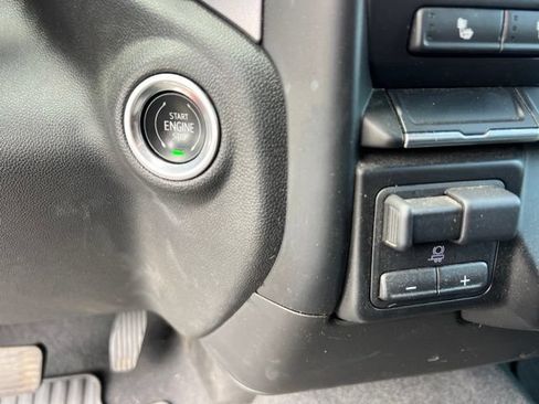 Used 2019 GMC Sierra 1500 SLE w/ SLE Value Package AWD/4WD image 29