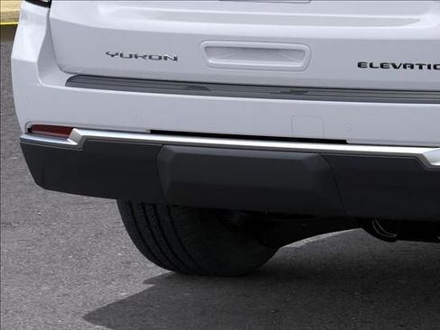 New 2026 GMC Yukon Elevation image 14
