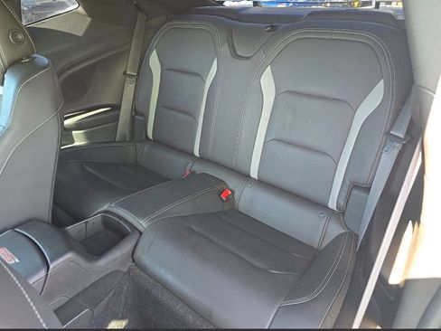 Used 2019 Chevrolet Camaro SS RWD image 11