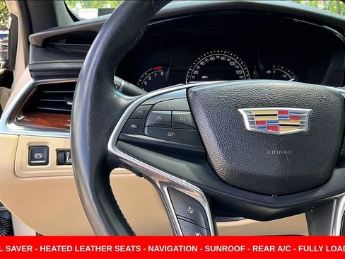 Used 2017 Cadillac XT5 Premium Luxury FWD image 11