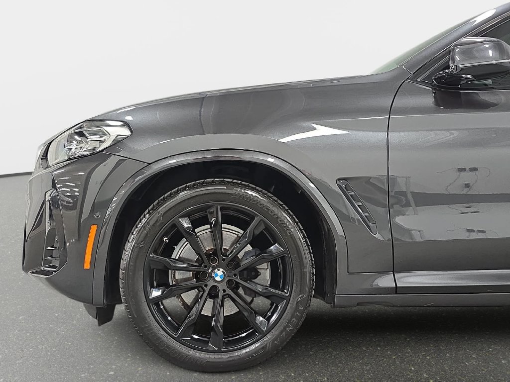 Used 2022 BMW X4 xDrive30i w/ M Sport Package 2 AWD/4WD image 10