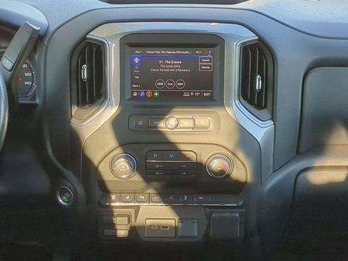 Used 2024 Chevrolet Silverado 2500 Custom w/ Custom Value Package RWD image 17