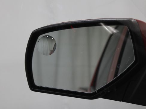 Used 2018 Chevrolet Silverado 1500 LT image 20