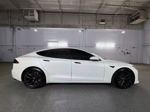 Used 2021 Tesla Model S Plaid image 6