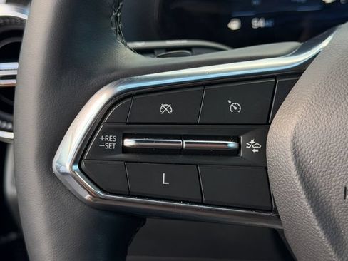 Used 2025 Chevrolet Equinox LT FWD image 20