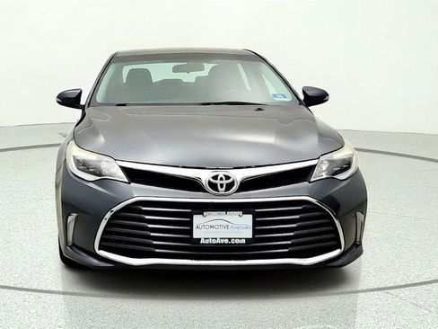 Used 2016 Toyota Avalon XLE Plus FWD image 2